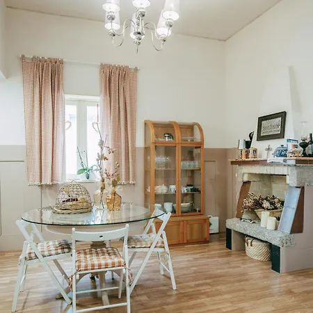 Vintage House *