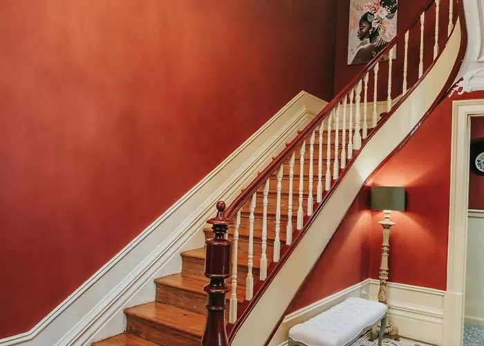 Vintage House Homestay *