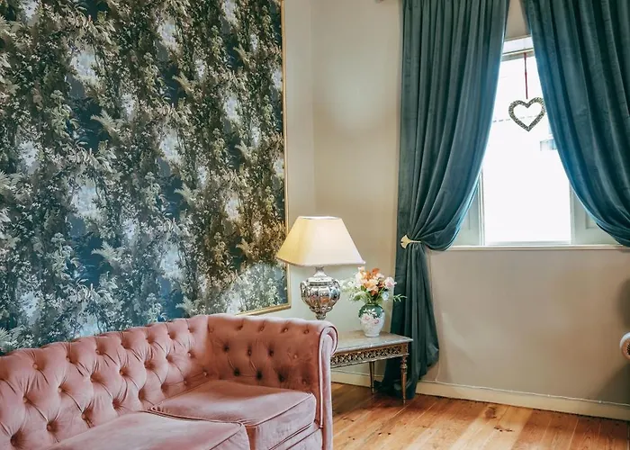 Vintage House * מטוסיניוס